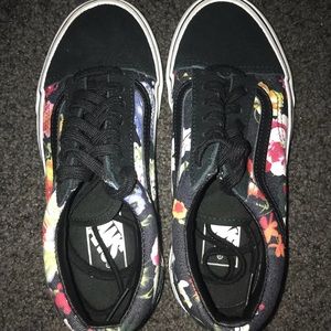 Limited edition woman’s floral vans
